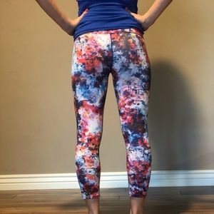 Athleta XS hypersonic sonar tights, cropped